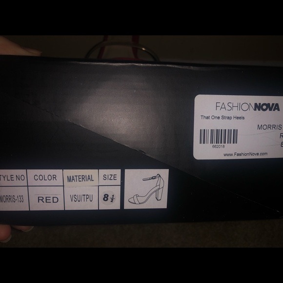 Sexy red Fashion Nova heels - Picture 4 of 4